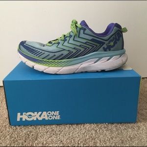 Hoka One One Clifton 4